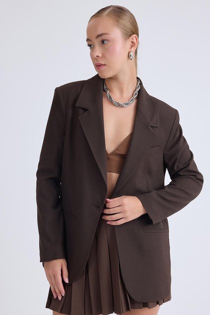 Önden Tek Düğme Kapamalı Blazer Ceket