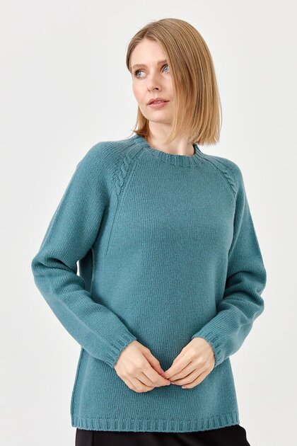 Women's Crew Neck Shoulder Hair Braided Wool Sweater M.Green