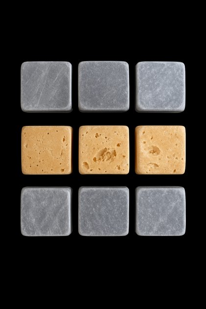 Whiskey Cooling Stone / Whiskey Cooling Marble Cubes Natural Marble Whiskey Cooler Stone 2X2 cm