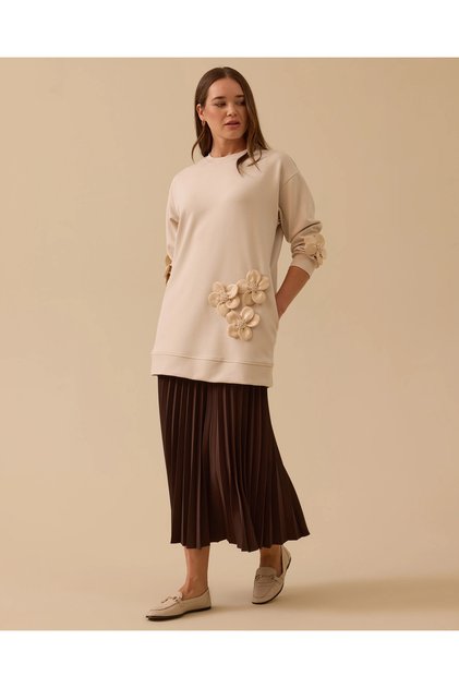 Çiçek Detaylı Cepli Sweatshirt