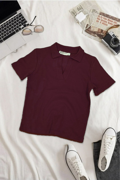 Tricou cu mânecă scurtă pentru femei, cu guler polo, cu nervuri, bordeaux
