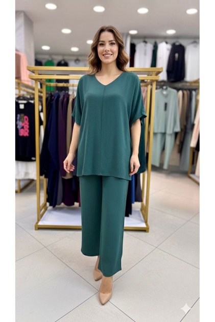 Loose two piece set