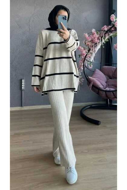 Comfortable Fit Knitwear Set - Striped Oversized Top and Pants Women's Combination