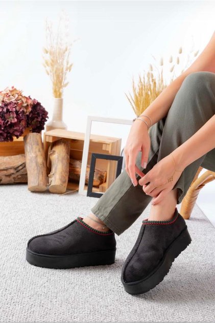Thick Soled Fur Lined Women's Indoor Winter Shoes