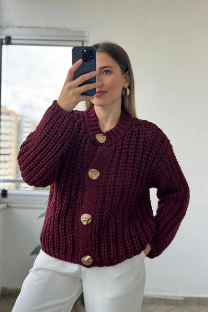 Thick Knitted Crew Neck Burgundy Wool Cardigan