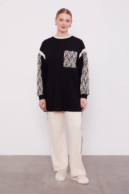 Black Pocket Pattern Detailed Sports Suit