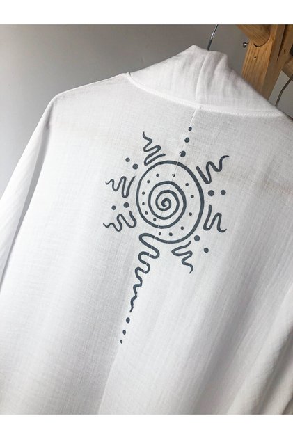 Etnik Spiral Desenli Beyaz Müslin Kimono