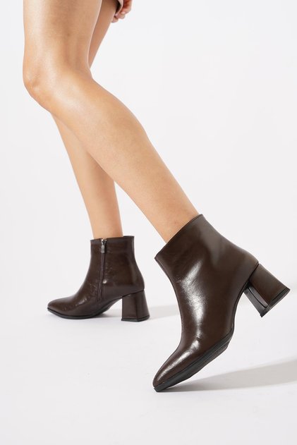 Nensan Side Zipper Pointed Toe Women's Heeled Boots Brown Wrinkled Patent Leather
