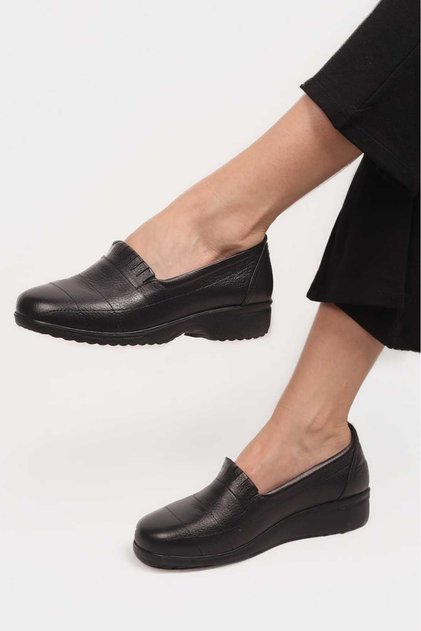 Aura Series Daily Use Orthopedic Genuine Leather Casual Shoes