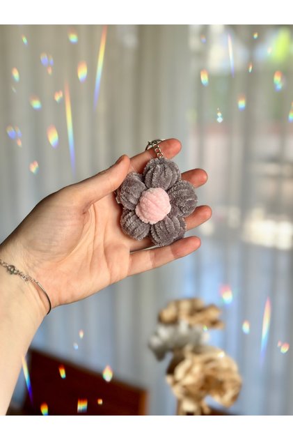 Velvet Flower Keychain – Handmade Cute Accessory Gray