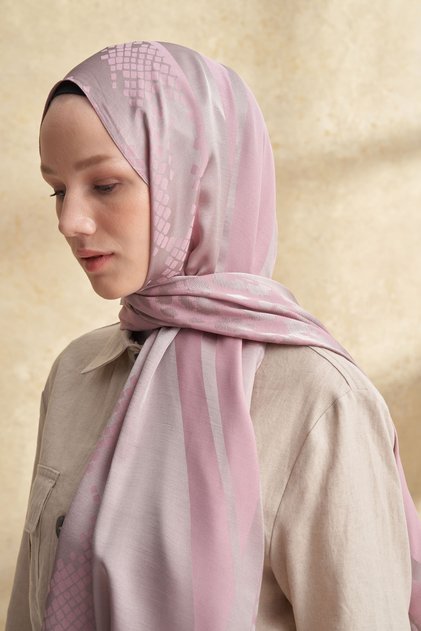 Fiori Jakar Leopar Mix Pattern Shawl - Powder