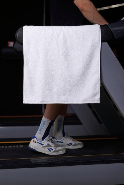 Special Design 100% Cotton 600 Gsm Sports / Casual Towel - Ultra Absorbent Soft Gym Towel