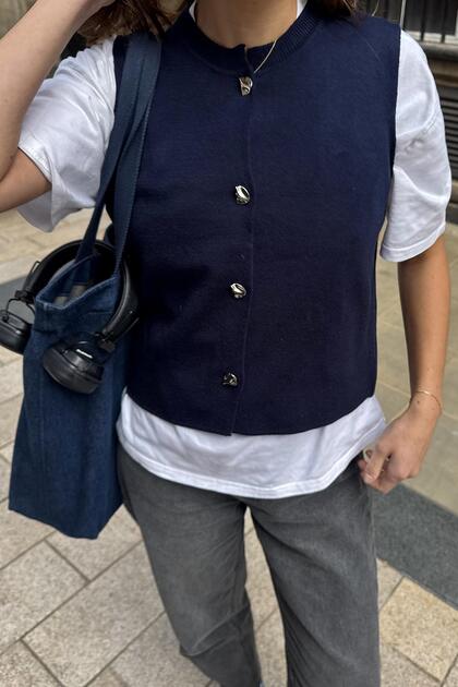 Women's Crew Neck Silver Button Accessory Knitwear Vest Navy Blue 26W3035