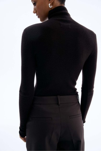 Cigarette trousers
