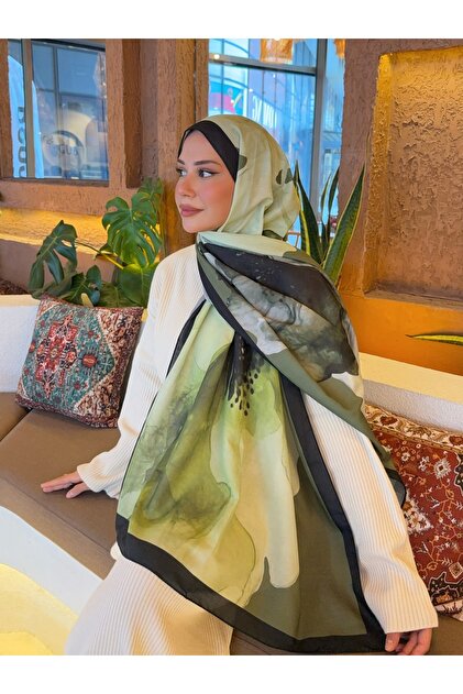 شال قطني ناعم منقوش من سلسلة Soon باللون الأخضر الكاكي والأسود ps117