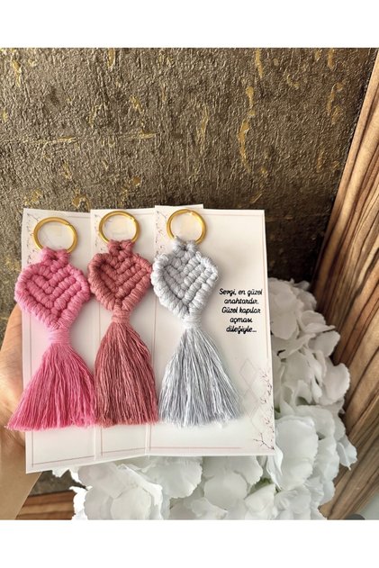 15 bucăți de breloc cu inimă colorată din macrame