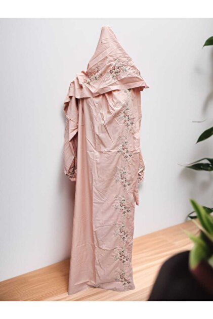 Embroidered prayer dress