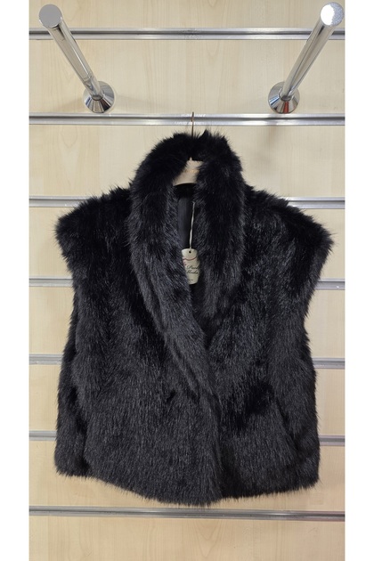 Fur Vest Plain Pattern