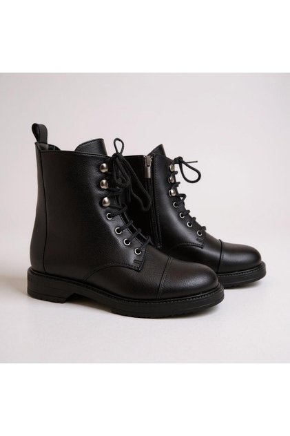 Black Genuine Leather Women's Boots with Internal Zipper