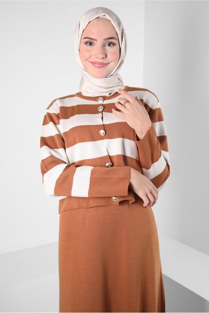 STRIPED DRESSED KNIT SUIT 44094