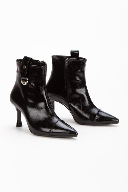 Stylish Buckle Zippered 8 cm Thin Heeled Boots