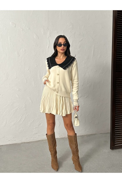 Women's Cream Stylish Collar Blouse Skirt Bottom Top Knitwear Set