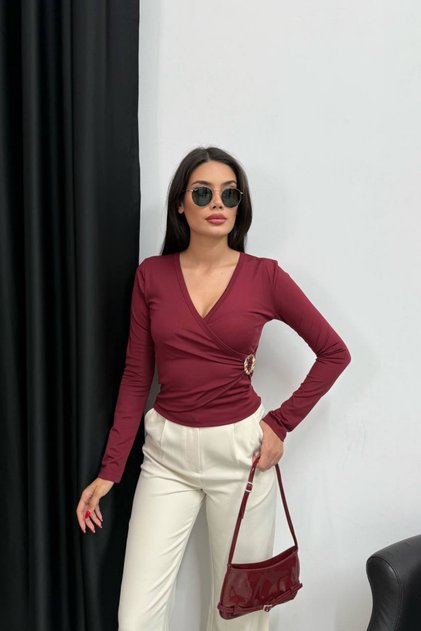 Women's Front V-Neck Accessory Detailed Long Sleeve Blouse