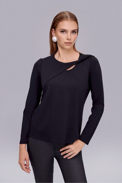 Black Knitted Blouse with Twist Detail at the Neck