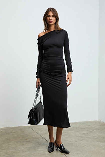 GRIMELANGE Sultroy Women's Asymmetrical Collar Drawstring Detail Long  Sleeve Black Dress- Trendyol