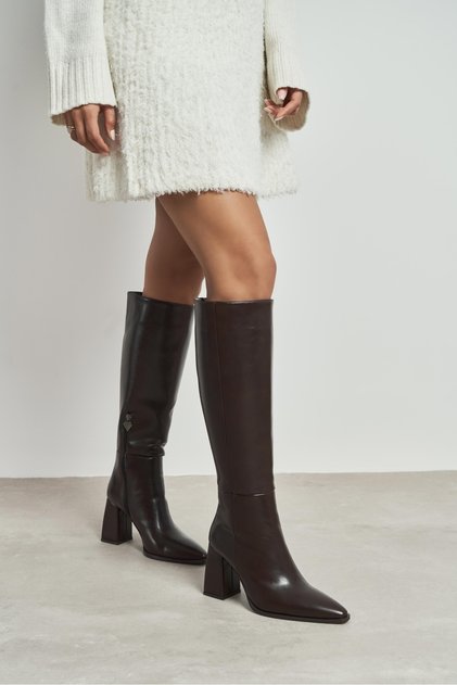 Cizme cu toc pentru femei Jules Brown Raschel cu model rustic cu detaliu cu fermoar