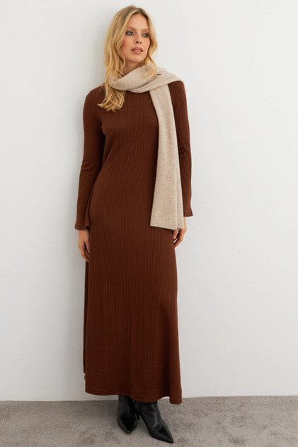 Braunes Basic-Maxikleid für Damen COL30