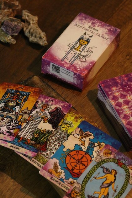 Mor Beyaz Spiritüel Tarot Destesi 78 Kart - Arındırma Kesesi Hediyeli