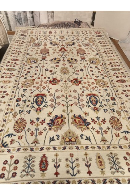 saf yün halı sultani