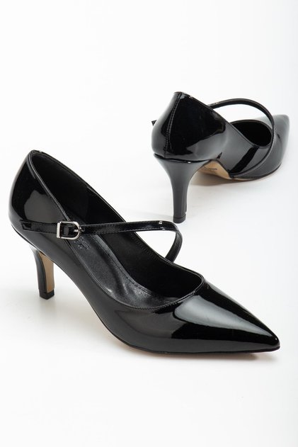 Plus Size Women's Stiletto Thin Heeled Shoes Black Patent Leather with Beret