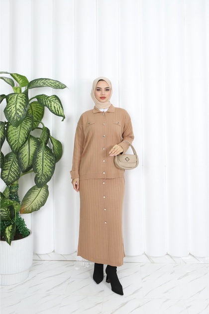 Button Detailed Knitwear Skirt Suit