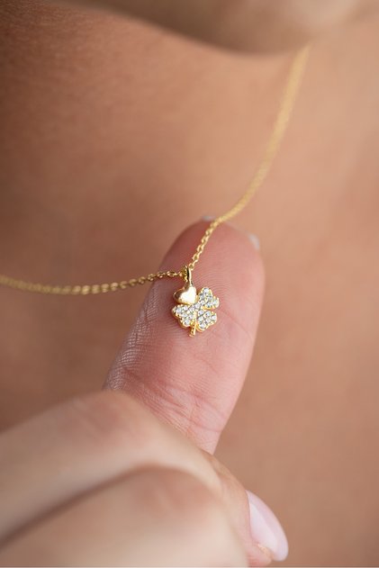 925 Ayar Gümüş Gold Kaplama Zirkon Taşlı 4 Yaprak Yonca Kolye
