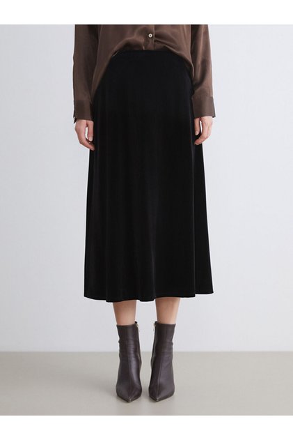 A-Line Velvet Skirt with Elastic Waist
