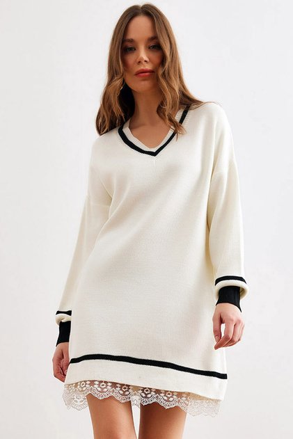 Relaxed Fit Rahat V Yakalı Uzun Kollu Dantel Detaylı Günlük Sıcak Midi Boy Triko Elbise