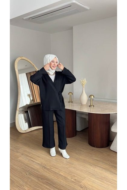 طقم كيمونو نسائي بأزرار جانبية - أسود