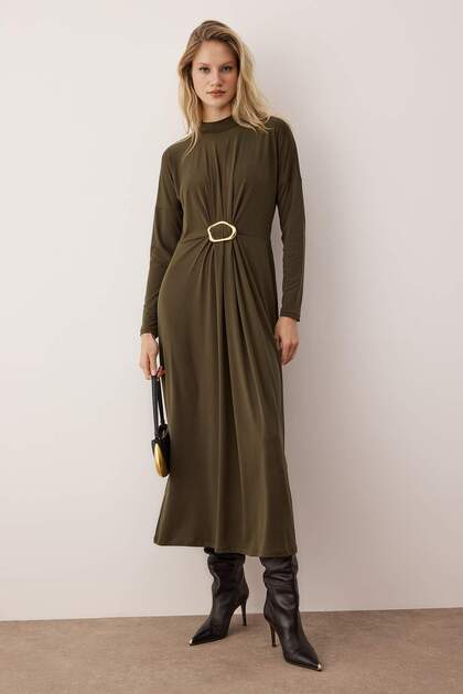 Trendyol Modest Khaki Sandy Knitted Dress with Buckle Detail at Waist Tctaw26Eb00026- Trendyol Trendyol Modest Khaki Sandy Knitted Dress with Buckle Detail at Waist Tctaw26Eb00026- Trendyol
