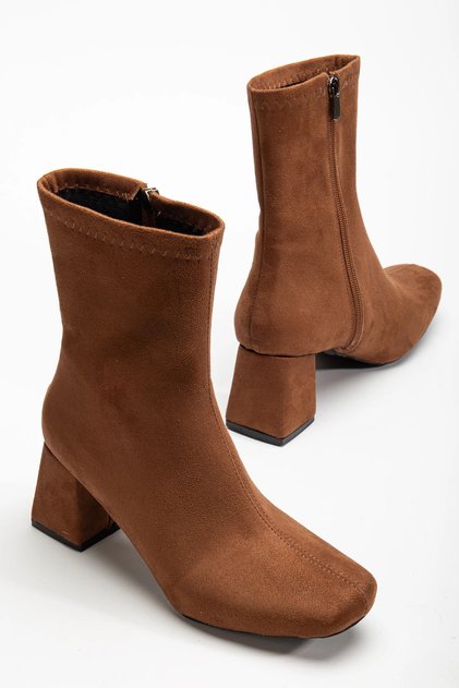 Women's Tan Suede Mid-Heel Boots