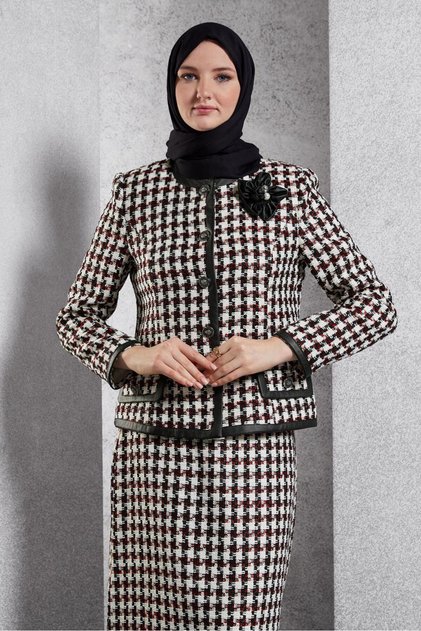 Brochette Detailed Skirt Suit 30502