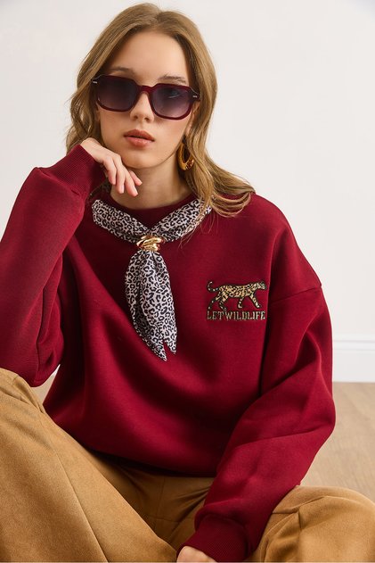 Women's Burgundy Scarf Detailed Embroidered Sweatshirt Swt-19000762
