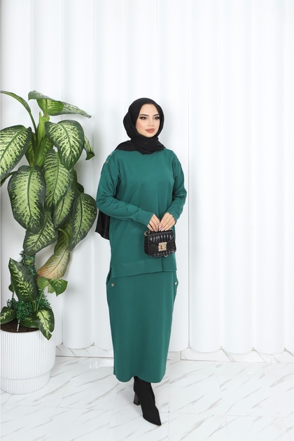 طقم تنورة ميرسيريزد بأزرار