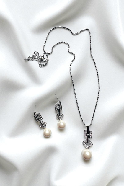 Pearl and Stone Bride Necklace Earring Set