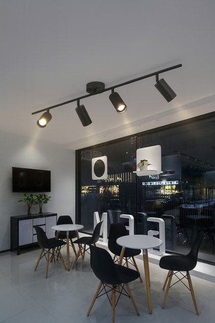 Spoti 4'Lü Siyah Renk (GÜN IŞIĞI) Modern Tasarım Salon - Mutfak - Banyo Spot Ledli Sıralı Avize