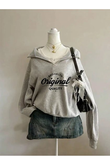 Unisex Printed Half-Zip Oversize Sweatshirt