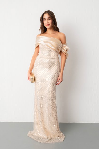 Women's Beige Slim Fit Collar Detail Beaded Long Evening Dress