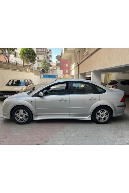 FORD FOCUS 2 SEDAN - HB YAN MARŞBİYEL FİBER BOYASIZ