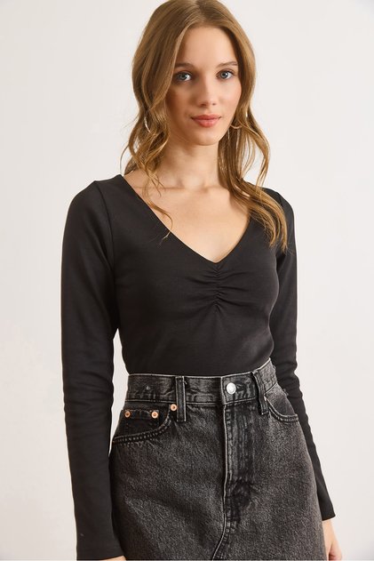 Women's Black V-Neck Gathered Detailed Soft Textured Blouse Blz-19003141